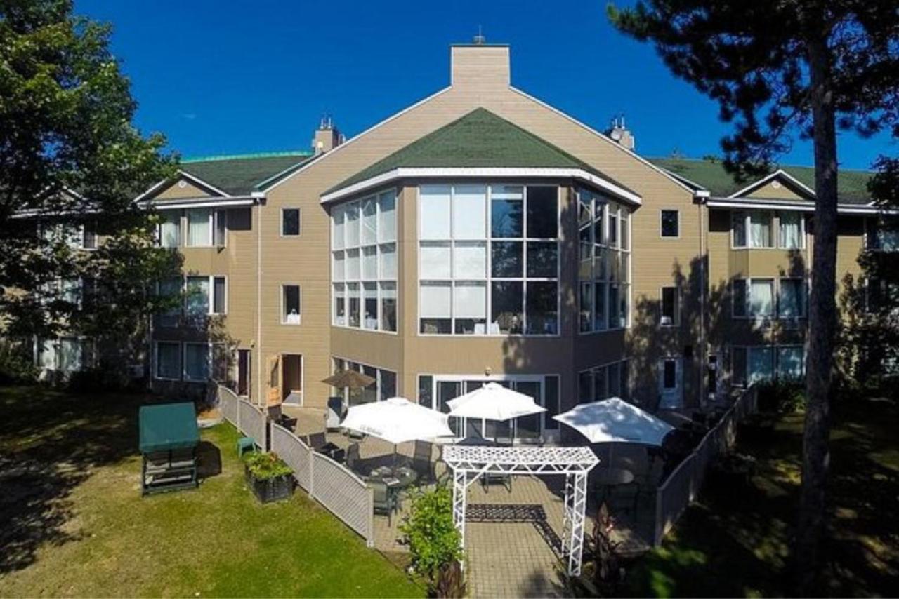 Auberge de la Montagne Coupée Saint Jean De Matha Exterior foto