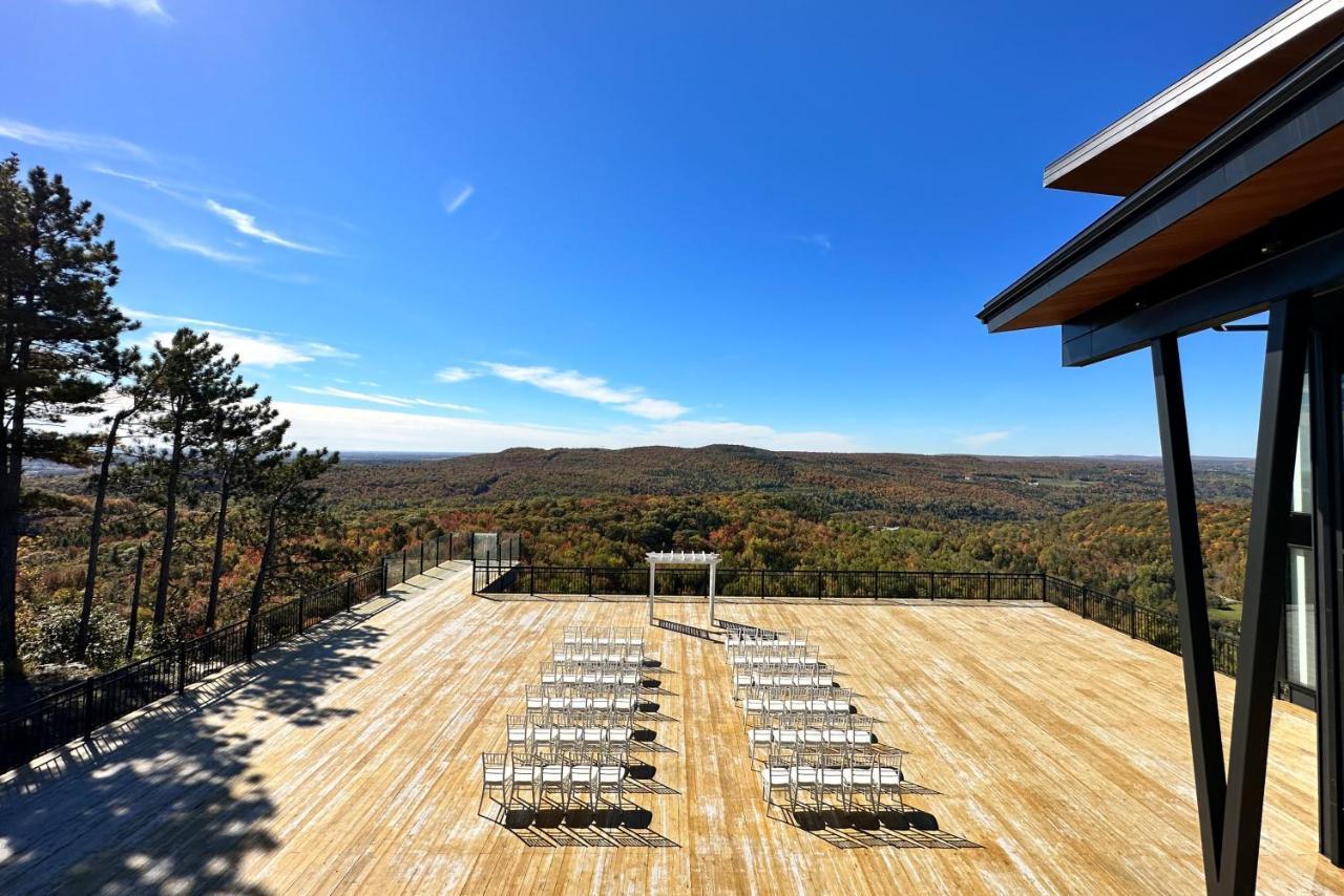 Auberge de la Montagne Coupée Saint Jean De Matha Exterior foto